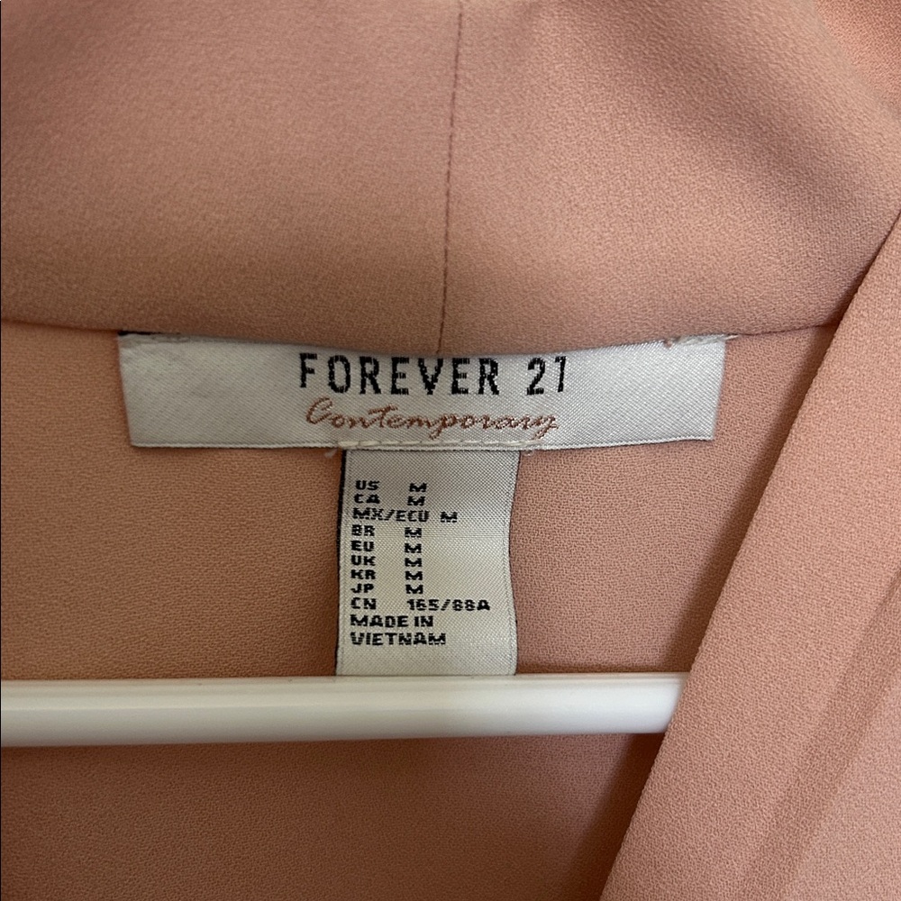 Forever 21 || Wilfred Soft Pink Button-Up Blouse - Picture 3 of 8